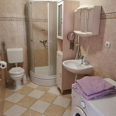 Katarina Apartment *